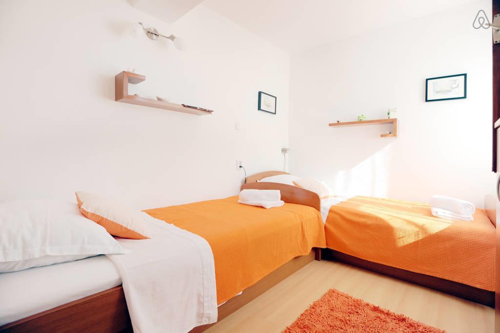 Appartement Apartman Klarin - Old Stone House à Jezera Extérieur photo